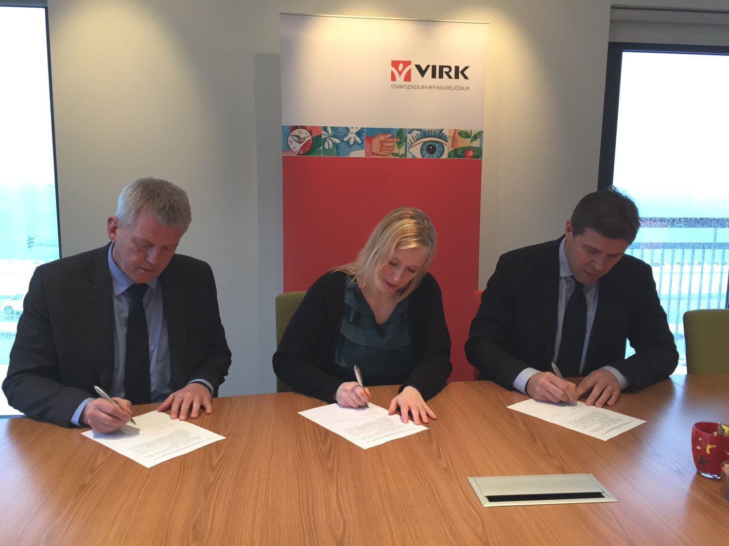 Hannes G. Sigurðsson, formaður stjórnar VIRK, Eygló Harðardóttir, félags- og húsnæðismálaráðherra og Bjarni Benediktsson, fjármálaráðherra og